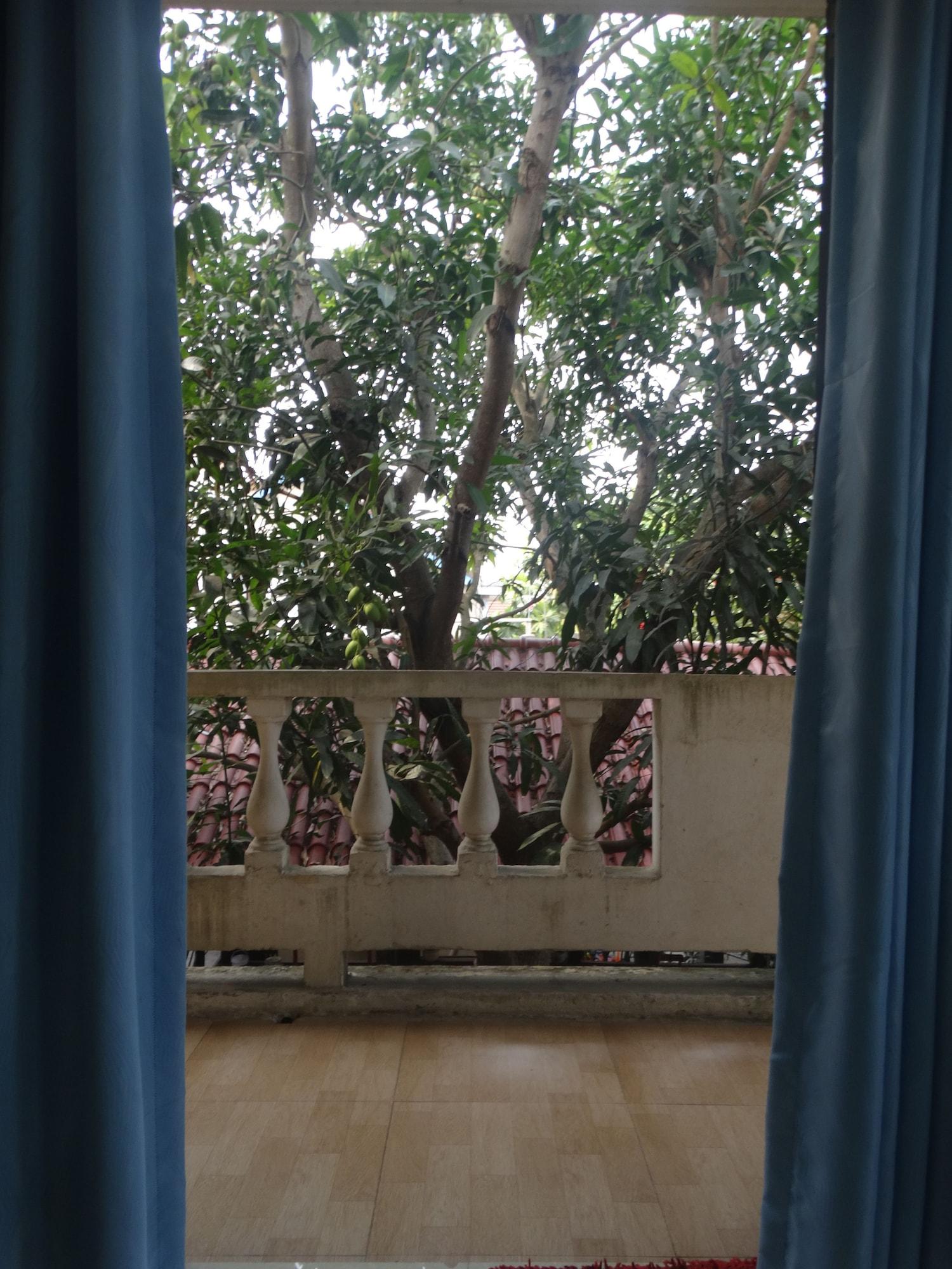 Yellow House Homestay Hoi An Exterior photo