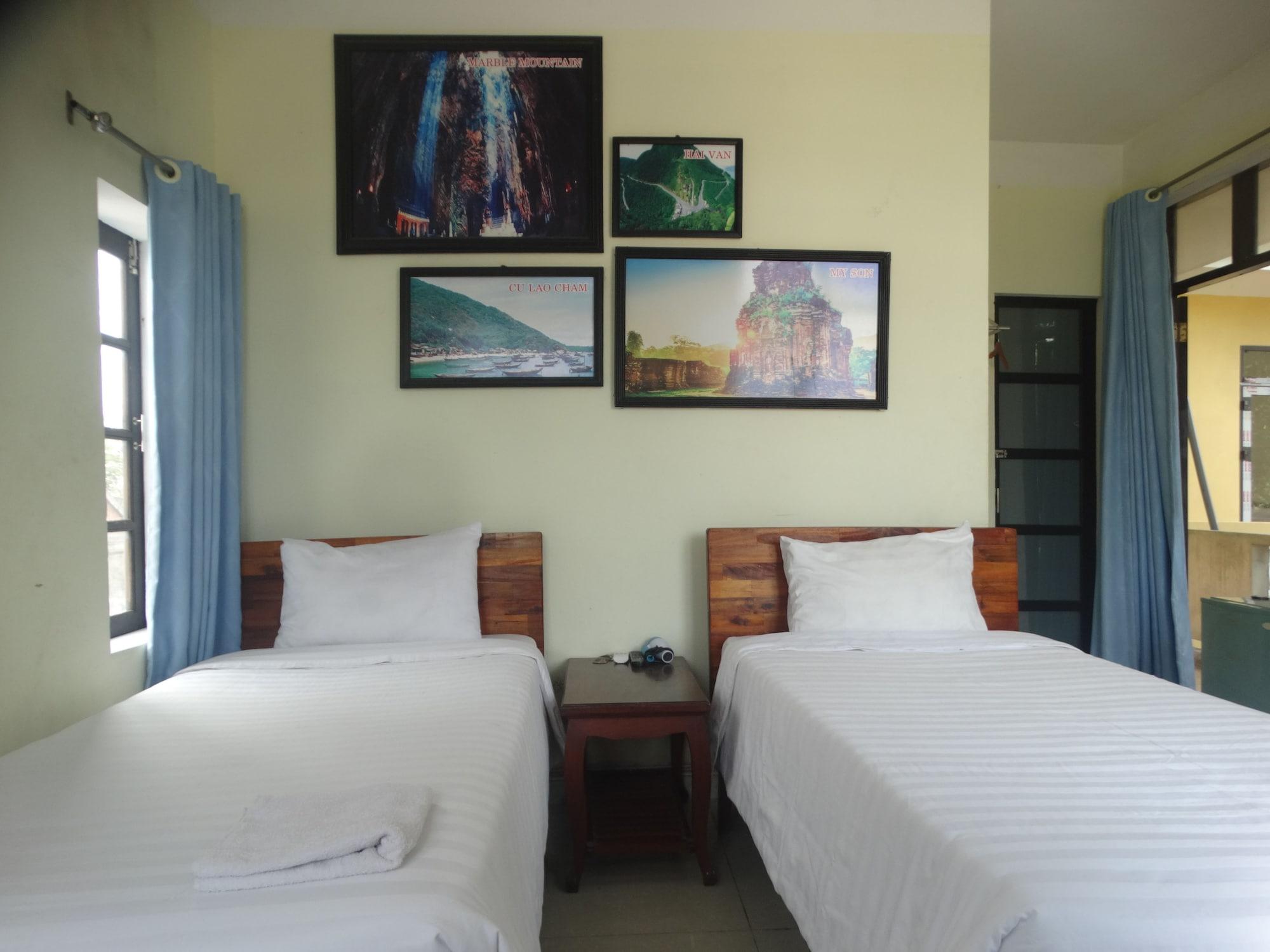 Yellow House Homestay Hoi An Exterior photo