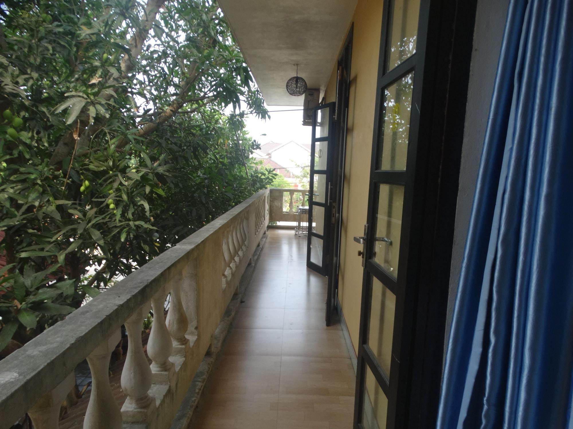 Yellow House Homestay Hoi An Exterior photo