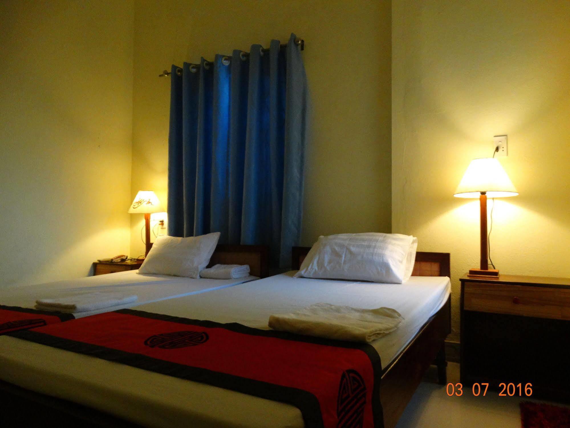 Yellow House Homestay Hoi An Exterior photo
