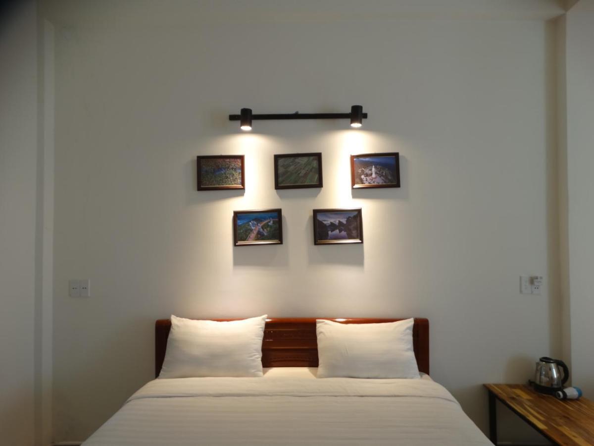 Yellow House Homestay Hoi An Exterior photo